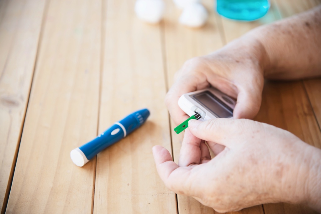 Diabetes - Quais os sintomas e como prevenir! Diabetes - Quais os sintomas e como prevenir!